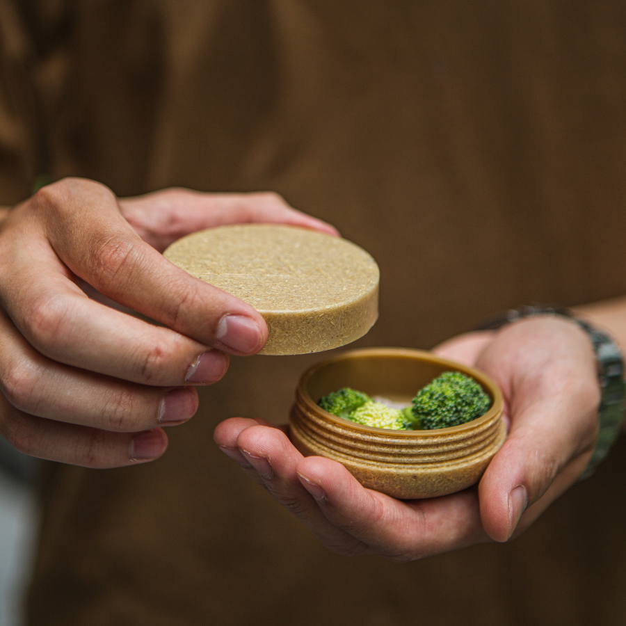 RAW MAGNETIC CONTAINER