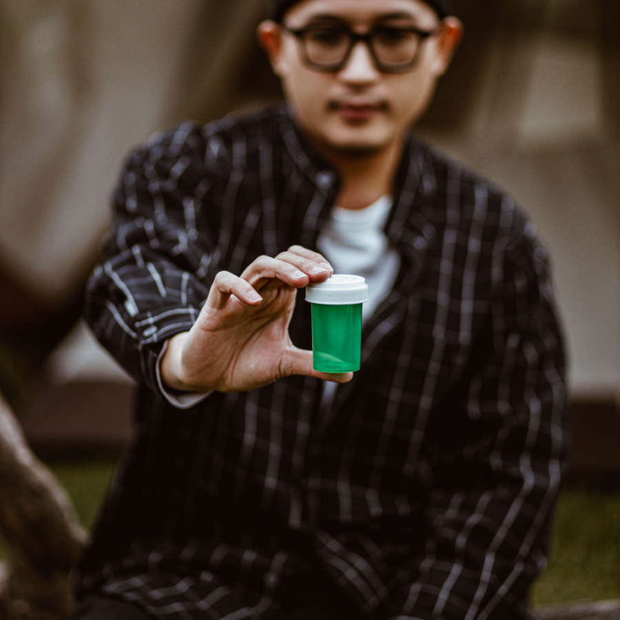 AIRTIGHT PLASTIC CONTAINER