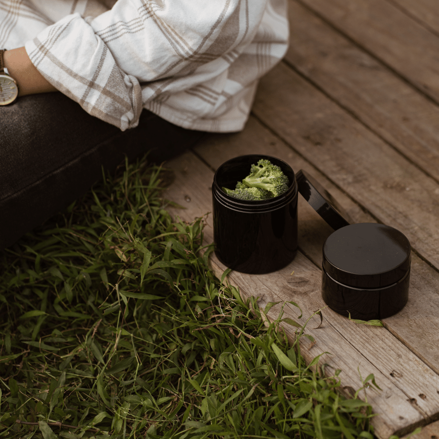 DURABLE PLASTIC CONTAINER