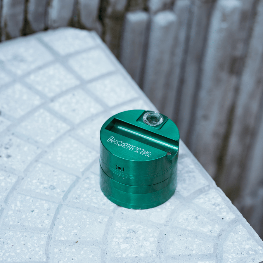 PHOENIX GRINDER WITH PIPE AND LIGHTER TRAY PGR45