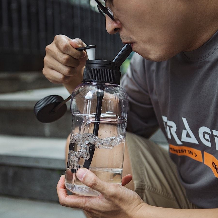 water bottle bong