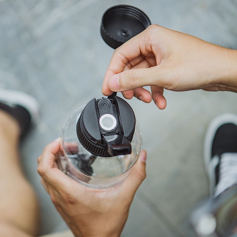 water bottle bong